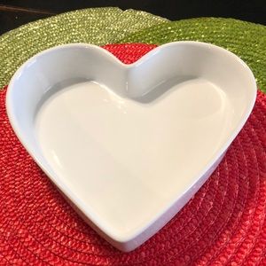 Crate&Barrel heart shaped porcelain baking dish
